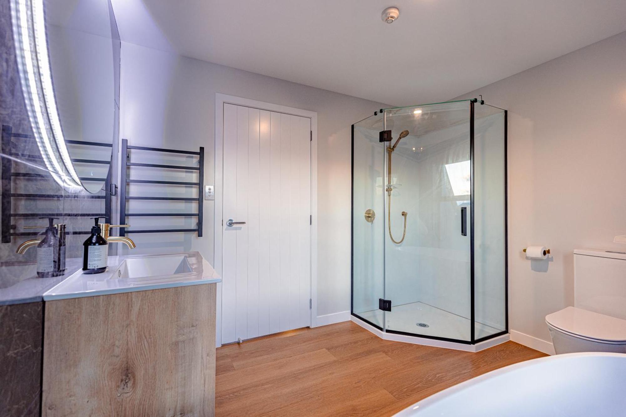 Johnston Apartments - Award-Winning Building, Your Unforgettable Stay วังกานุย ภายนอก รูปภาพ