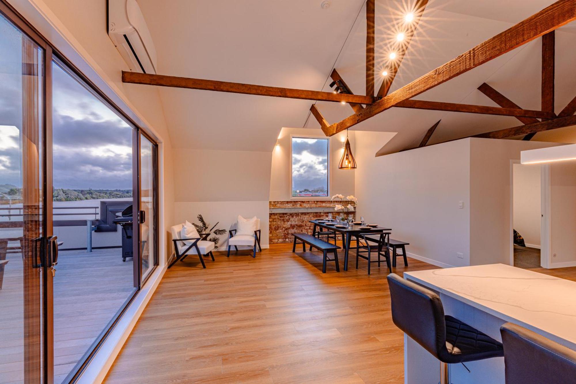 Johnston Apartments - Award-Winning Building, Your Unforgettable Stay วังกานุย ภายนอก รูปภาพ